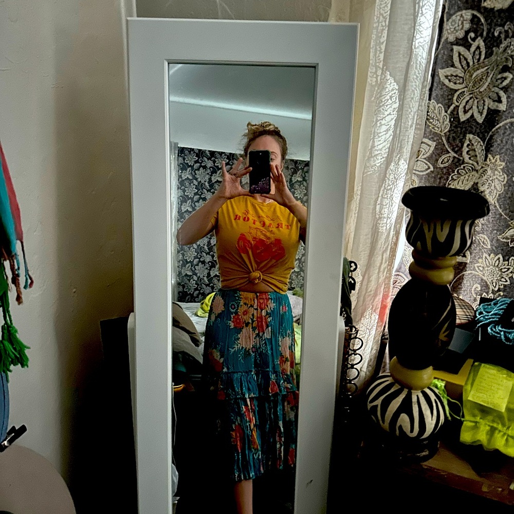 Spell and the gypsy jagger altered skirt and tractor tee is here!! - Picture 2 of 2